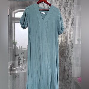 Elegant Blue V-Neck Dress